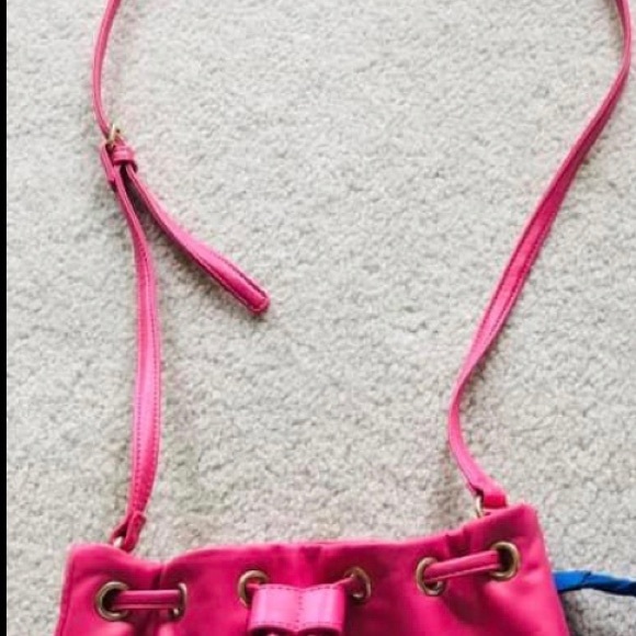 NEW 🌟Purse - Picture 2 of 3